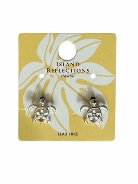 Island Reflections Hawaii Sea Turtle Crystal Stud Earrings Silver Tone NWT